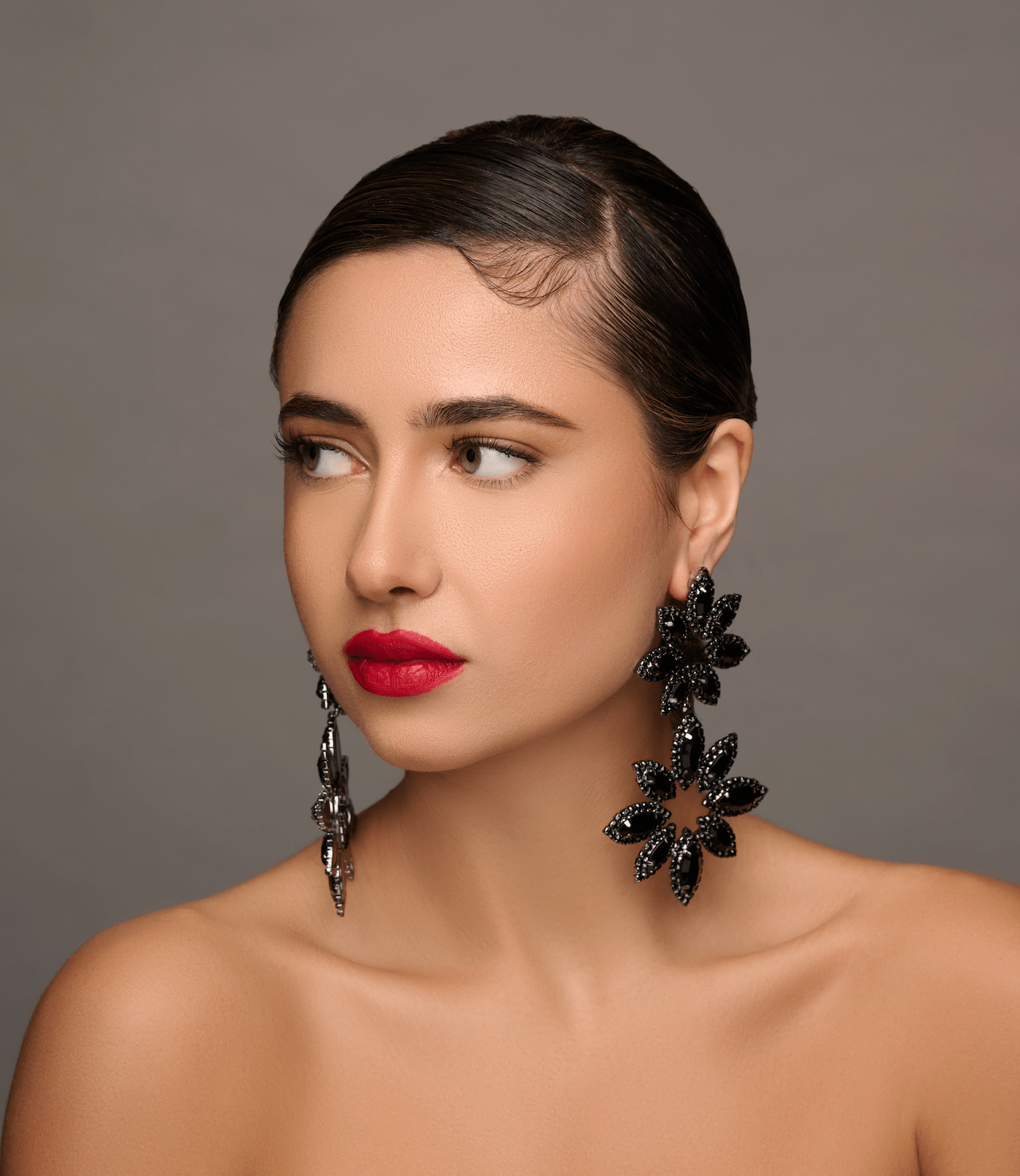 Long Black Diamante Rhinestone Daisy Flower Stud Dangle Earrings - Fatisha Boutique