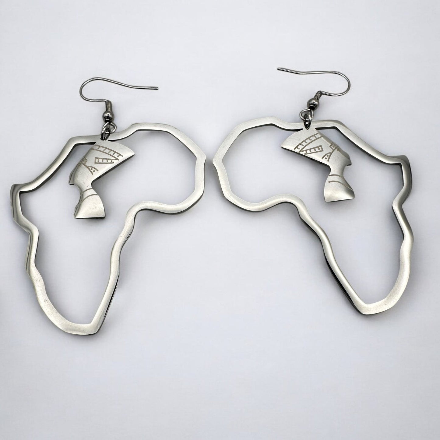 Medium Africa Map Shaped Queen Nefertiti Dangle Statement Earrings (Gold or Silver) - Fatisha Boutique