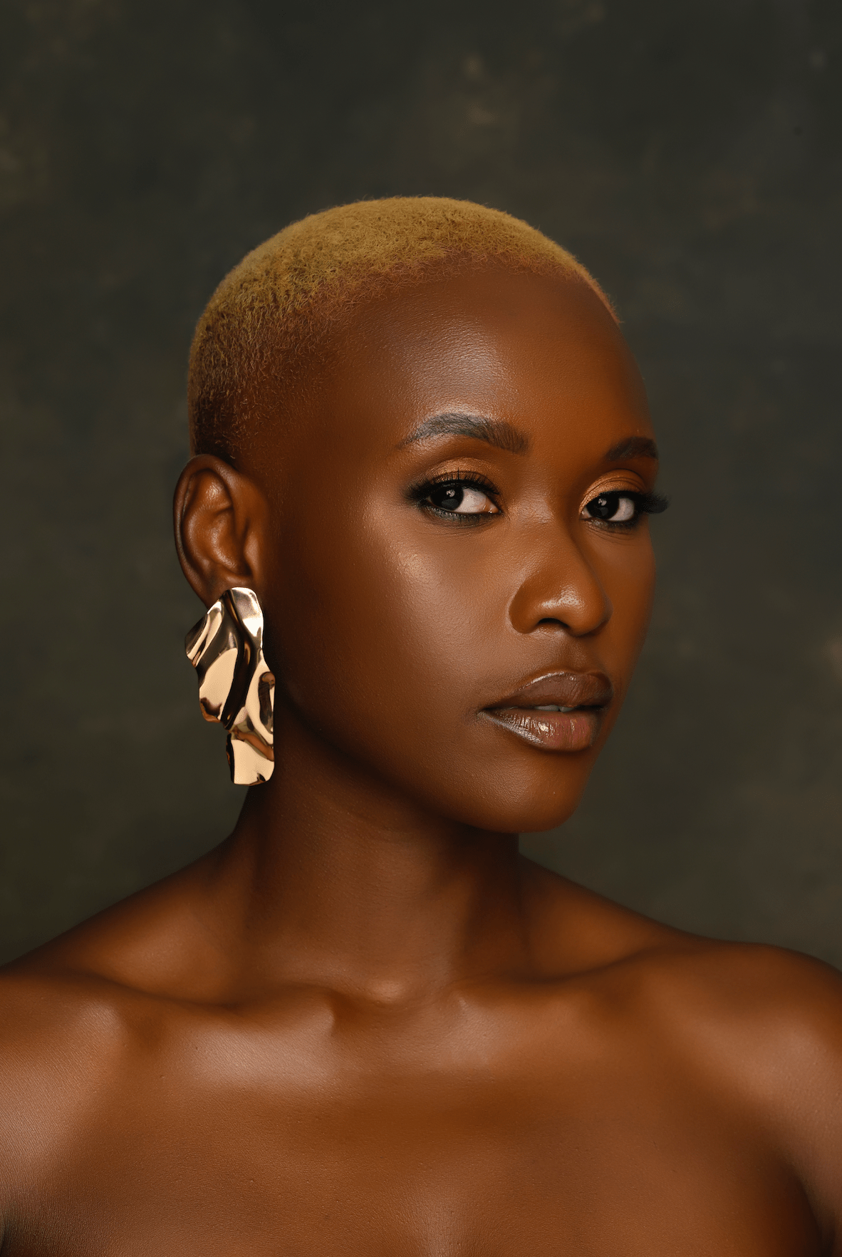 Metal Statement Irregular Stud Earrings - Fatisha Boutique