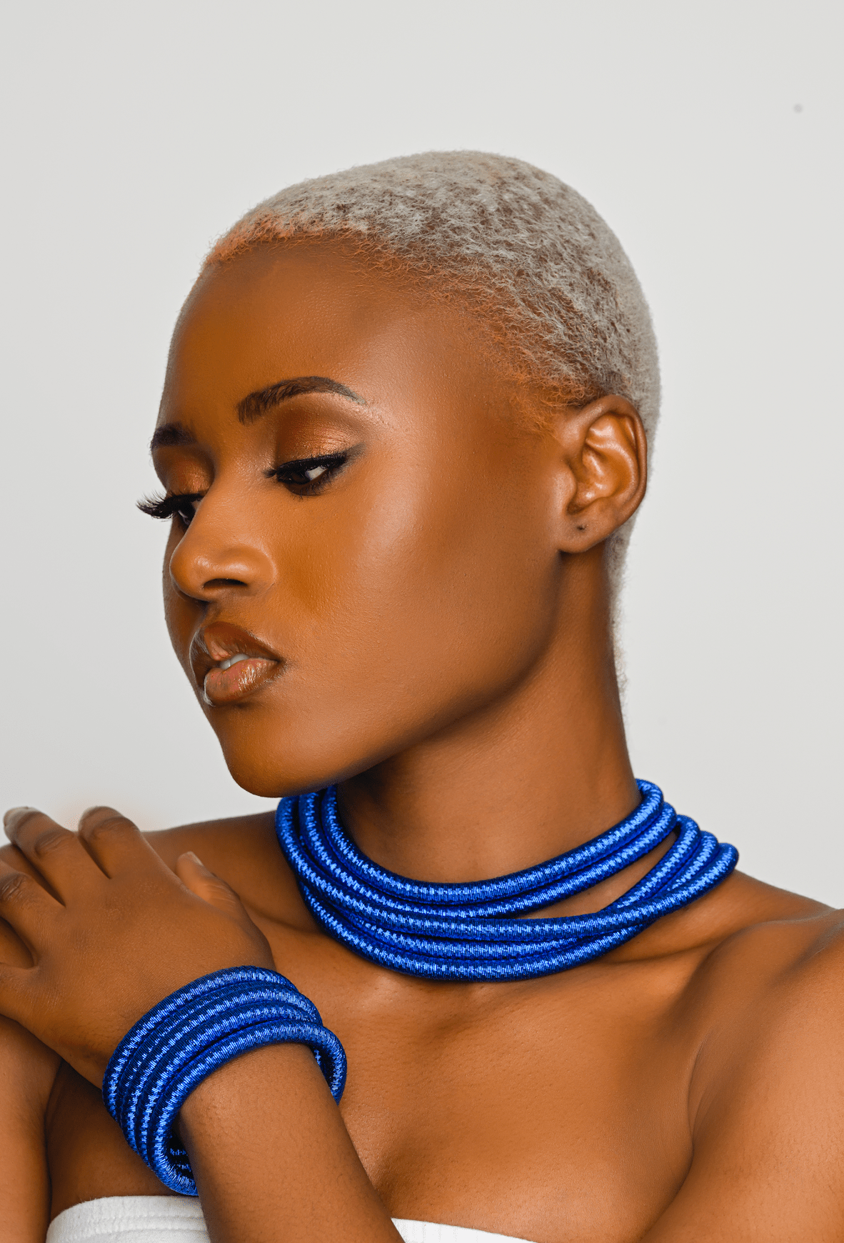 Multilayered Ropes With Magnetic Closure Collar Statement Choker Necklace Set - Fatisha Boutique