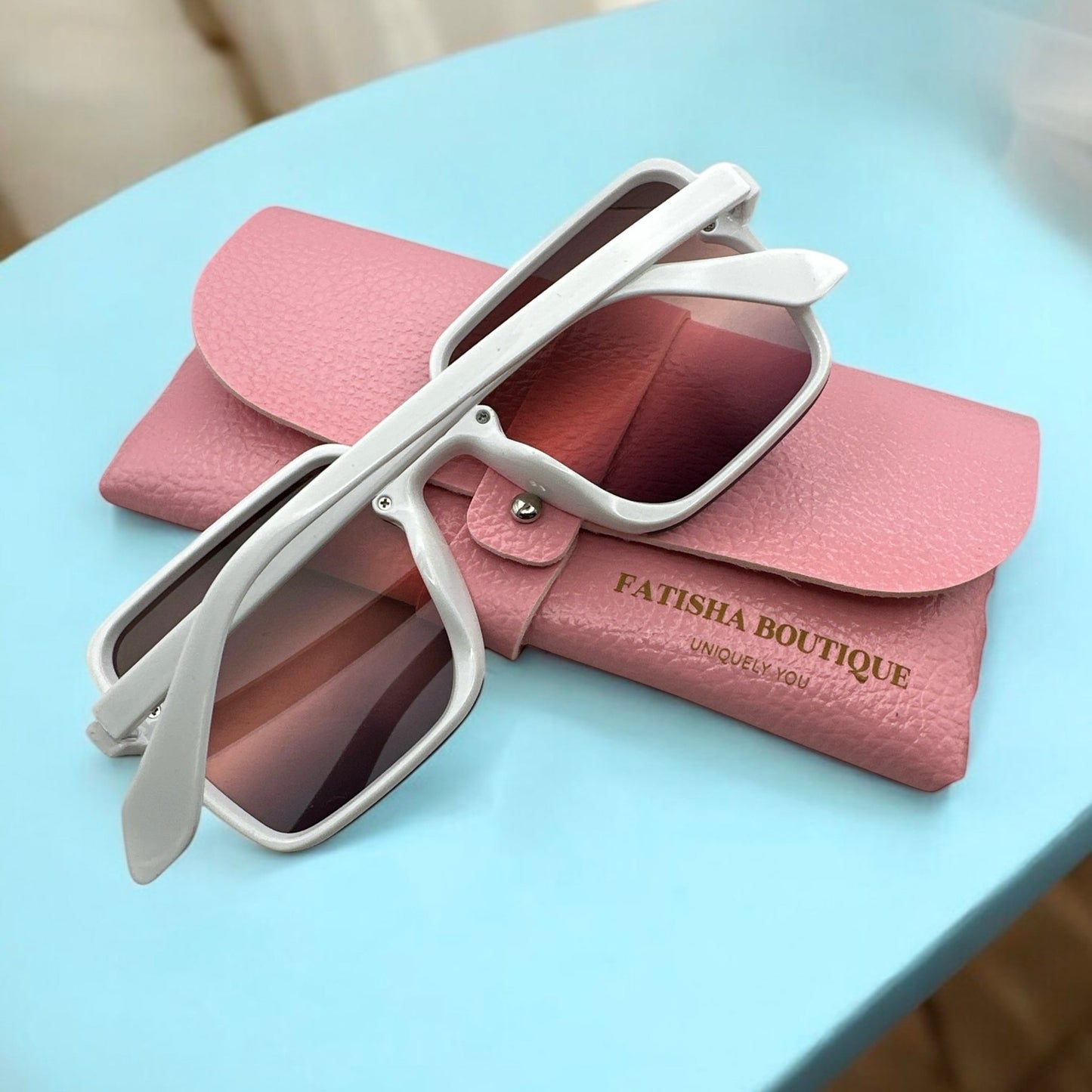 Oversized Square Trendy UV400 Sunglasses – Unisex Fashion Shades - Fatisha Boutique