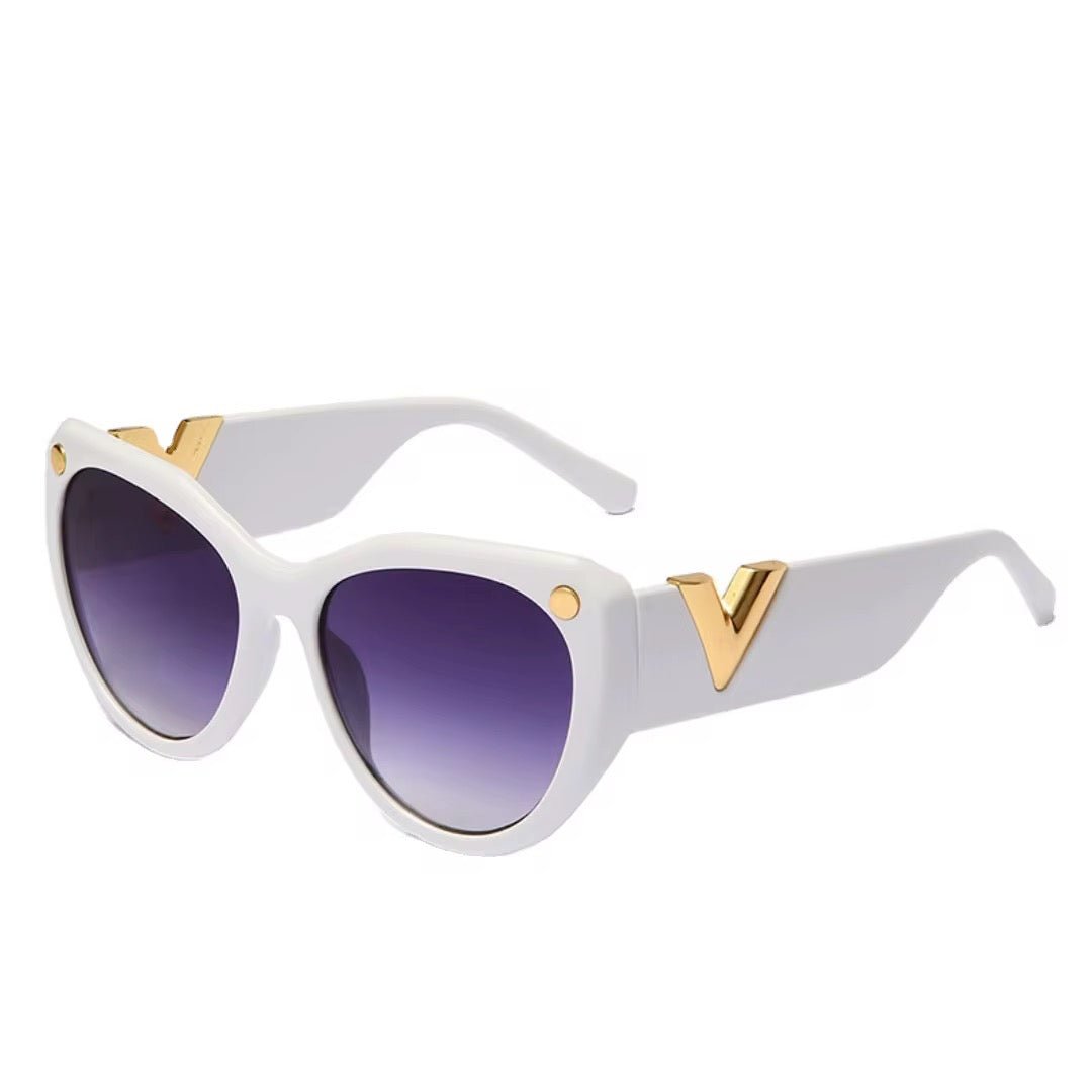 Trendy Oversized UV400 Sunglasses – Bold “V” Gold Accent - Fatisha Boutique