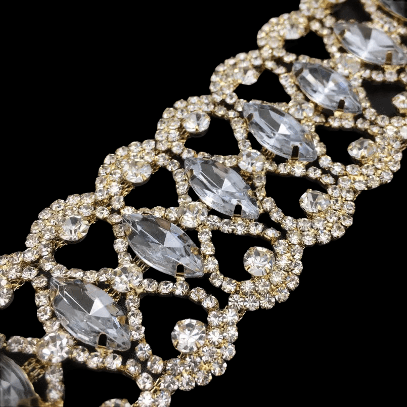 Elegant Sparkling Rhinestones Crystal Choker Necklace - Fatisha Boutique