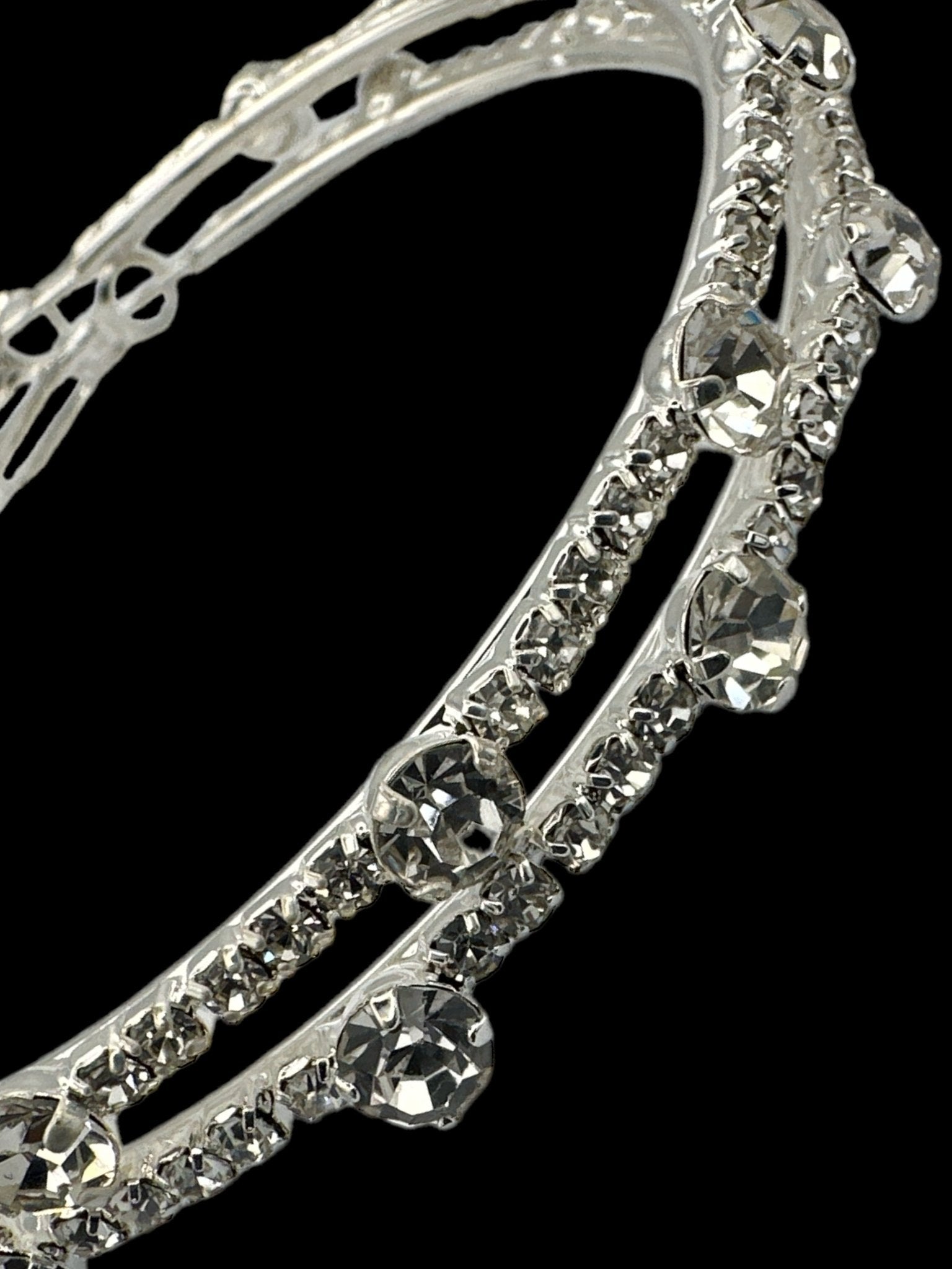 7CM Luxury Crystal Rhinestones Medium Statement Hoop Earrings - Fatisha Boutique