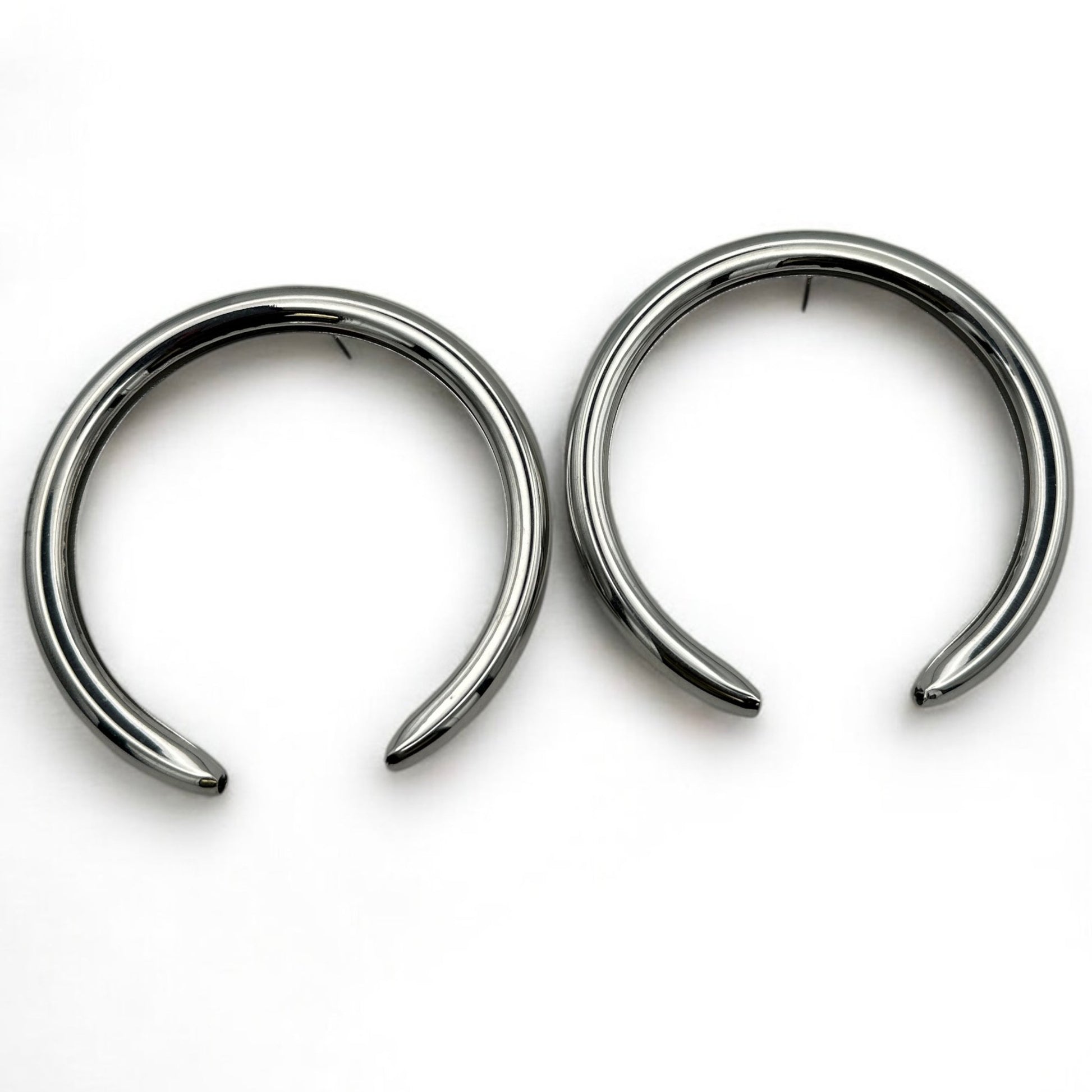 8CM Chunky Oversized Meniscus Stud Earrings – Bold Thick Metal Hoop Statement Jewelry in Gold & Silver - Fatisha Boutique