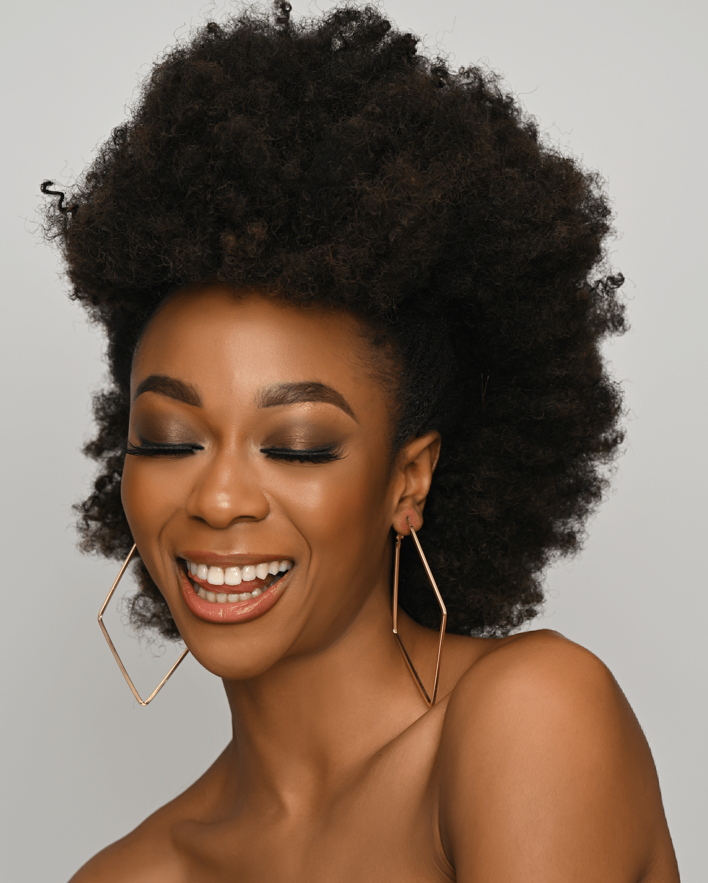 8CM Medium Square Hoop Earrings - Fatisha Boutique