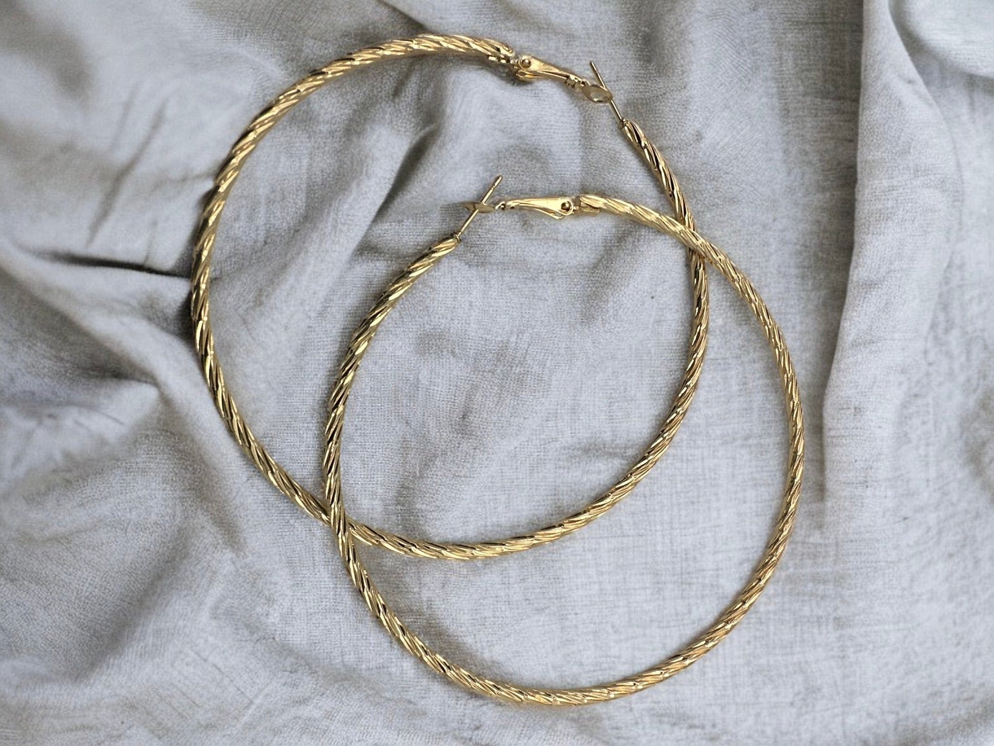 8CM Round Statement Hoop Earrings - Fatisha Boutique