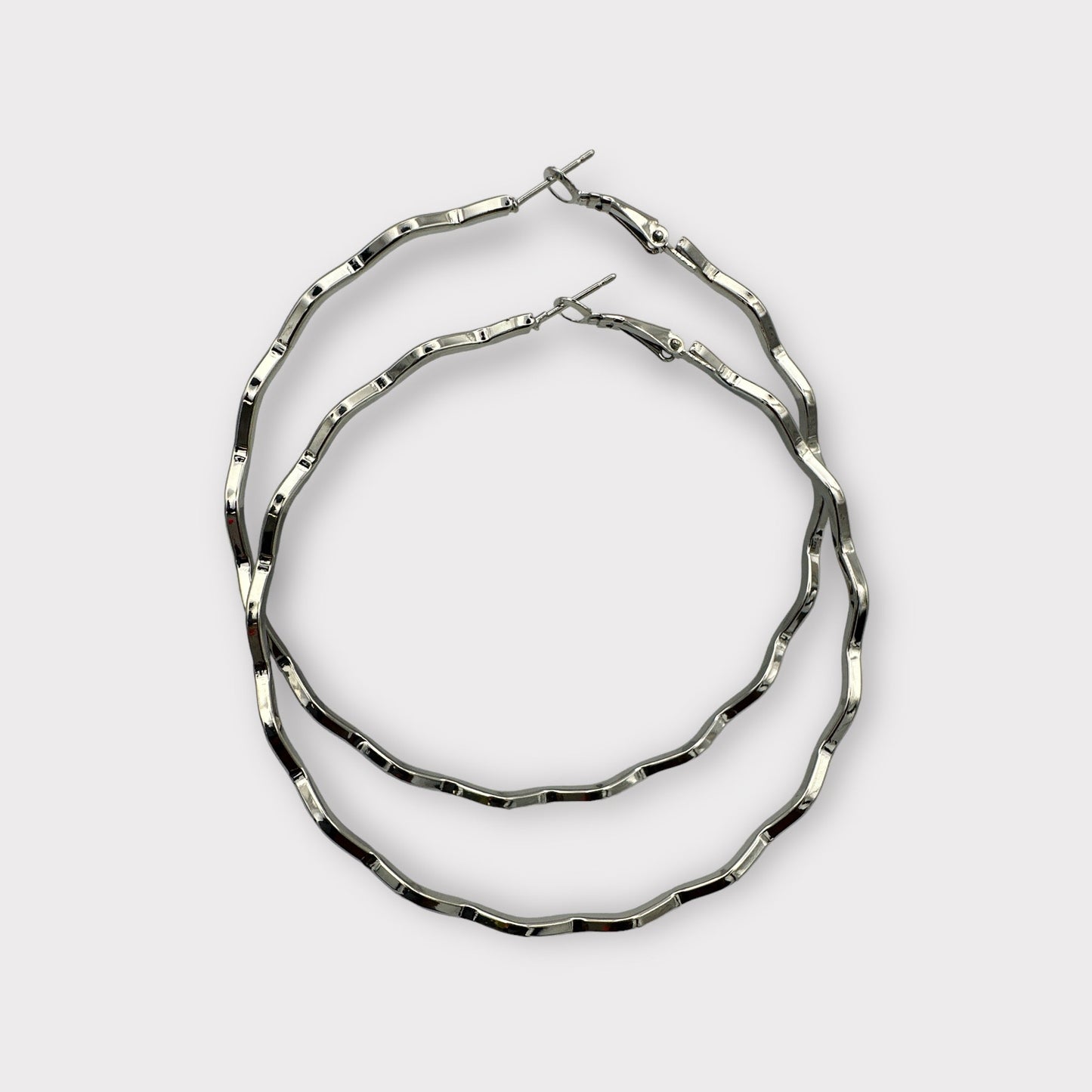 8cm Wavy Hoop Earrings - Elegant Statement Jewellery - Fatisha Boutique