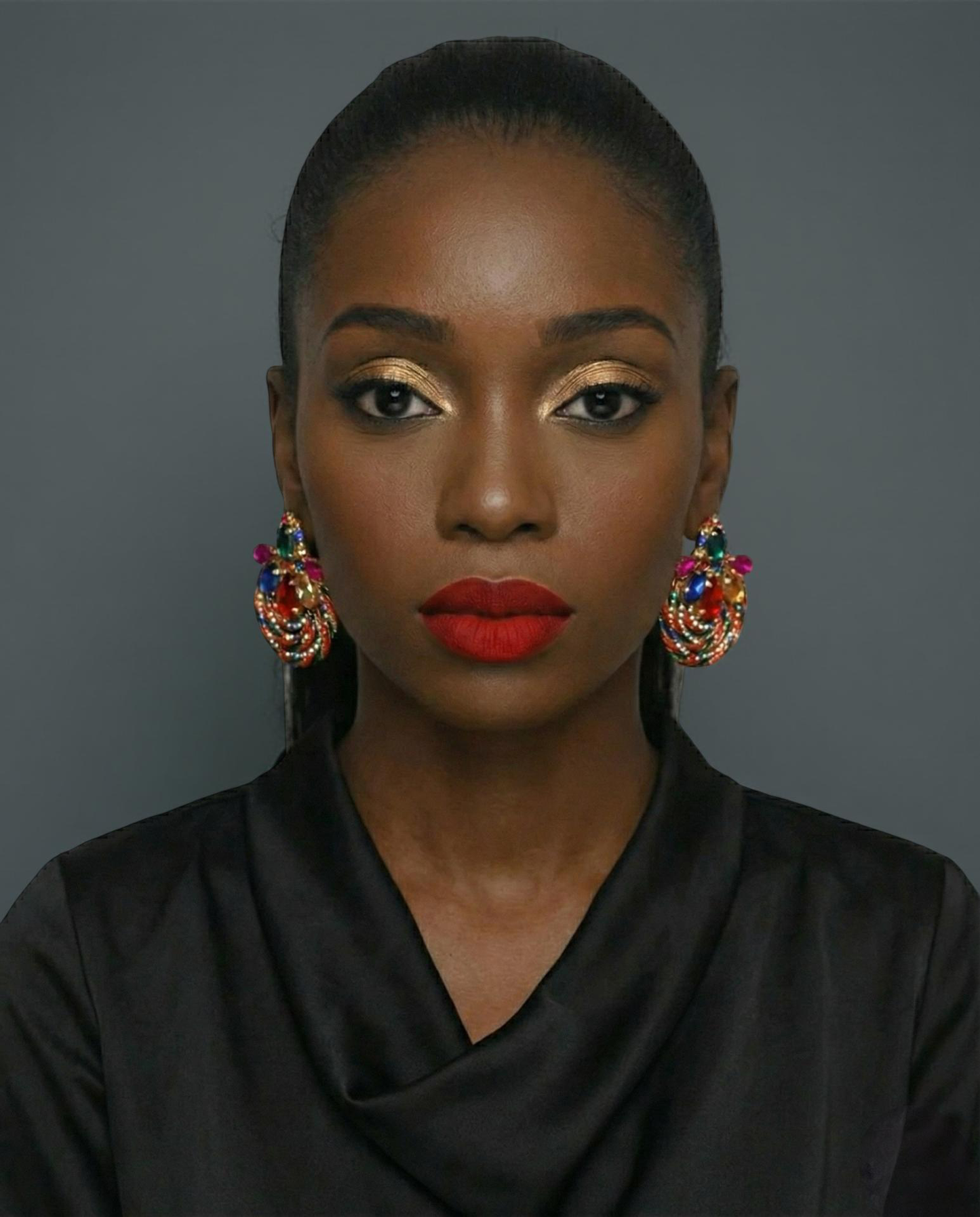 Crystal Rhinestone Thread-Woven Round Stud Earrings – Colourful Statement Jewellery - Fatisha Boutique #