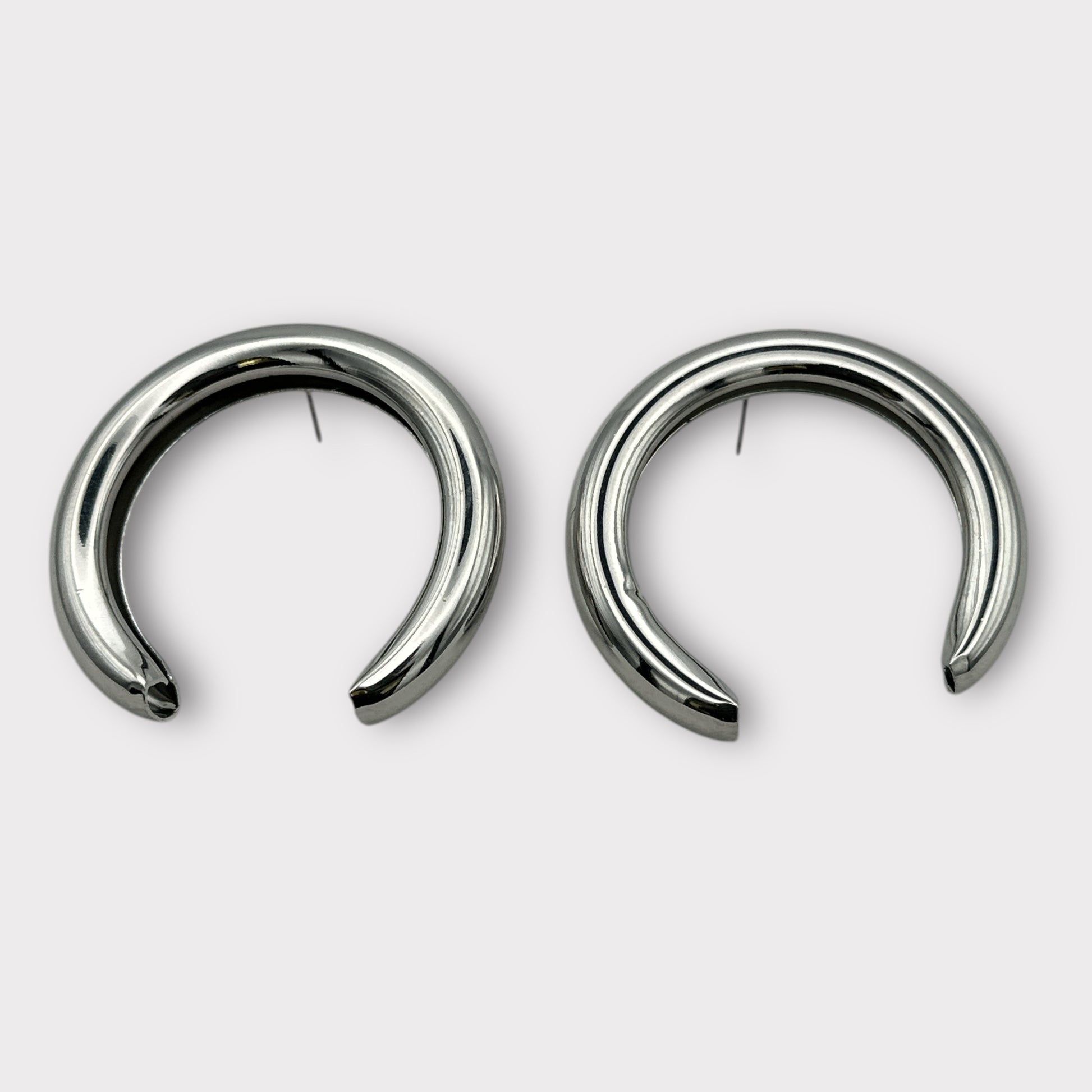 Chunky 5cm Open Hoop Earrings – Bold Sculptural Gold & Silver Statement Jewellery - Fatisha Boutique #