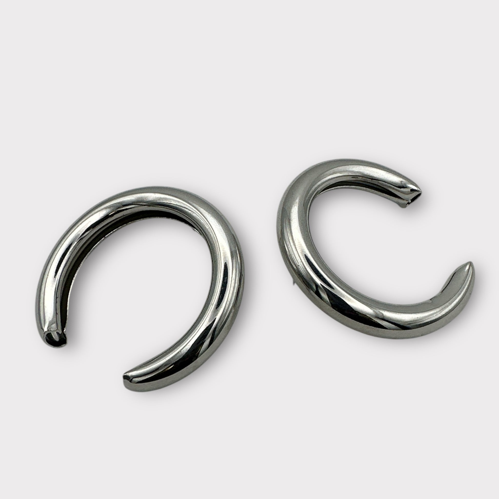 Chunky 5cm Open Hoop Earrings – Bold Sculptural Gold & Silver Statement Jewellery - Fatisha Boutique #
