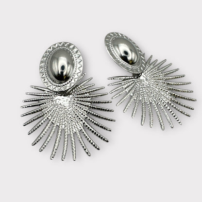 Boho Retro Hollow Leaf Lightweight Dangle Statement Earrings in Gold & Silver