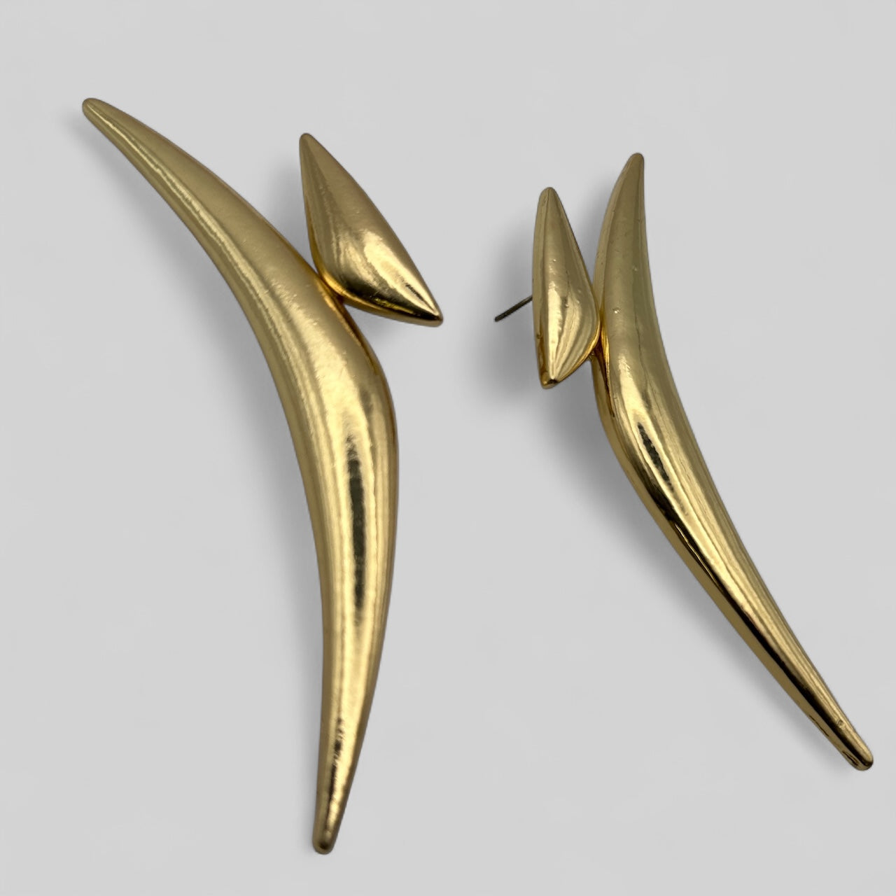 Bold Sculptural Gold & Silver Statement Earrings – Modern Avant-Garde Jewellery - Fatisha Boutique #