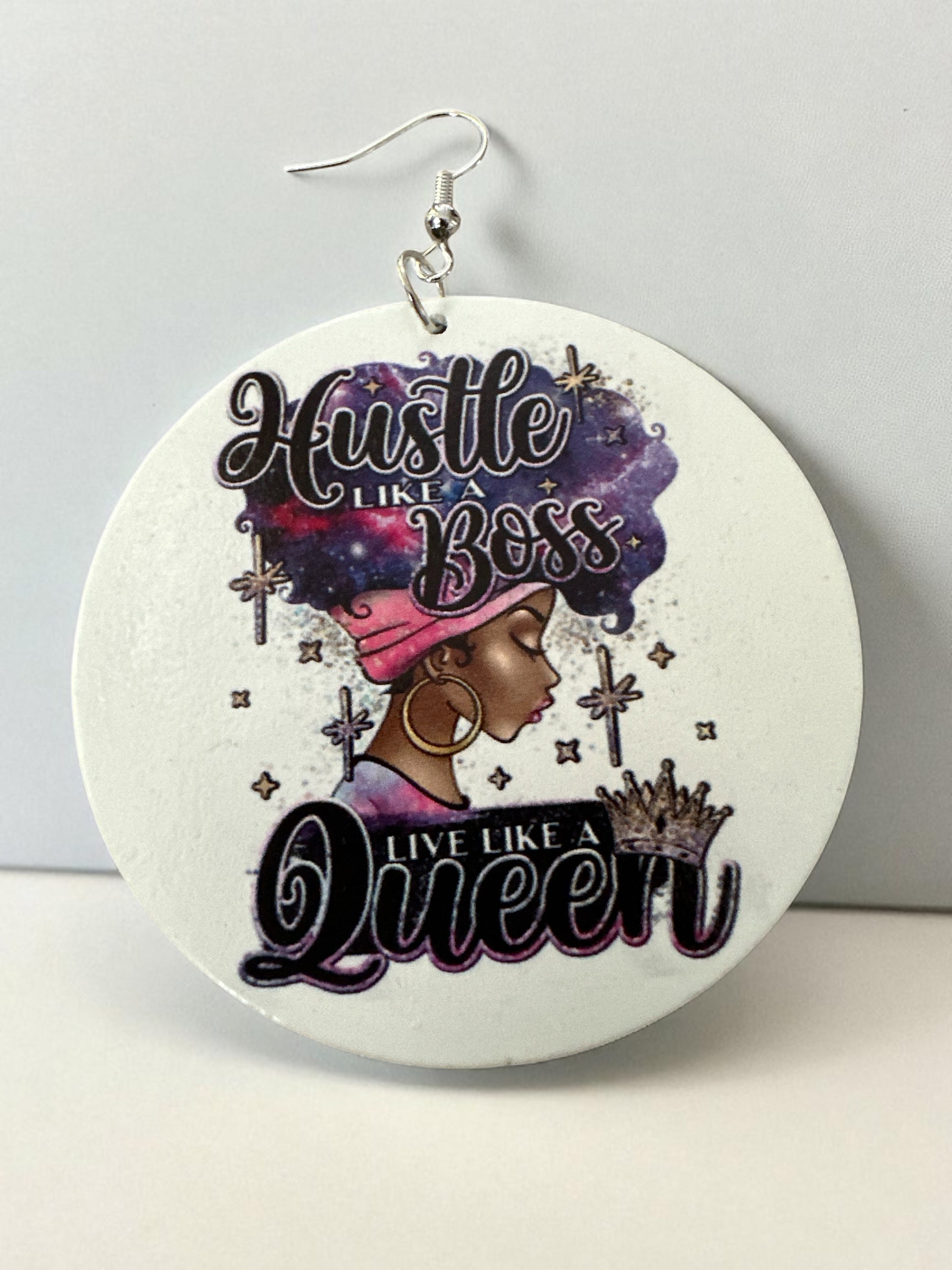 Double-Sided "Hustle Like a Boss, Live Like a Queen" Wooden Earrings – Afrocentric Statement Jewellery - Fatisha Boutique #