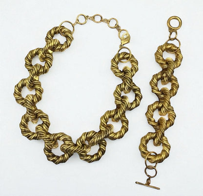 Elegant Gold Plated Interlocking Metal Choker & Bracelet Jewellery Set – African Statement Jewellery - Fatisha Boutique #