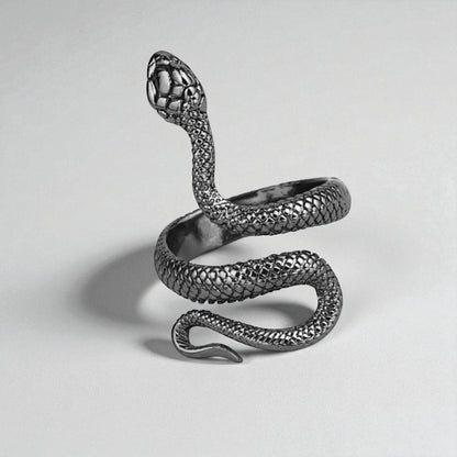 Bohemian 4-Piece Snake Statement Rings Set – Vintage Reptile Design - Fatisha Boutique #