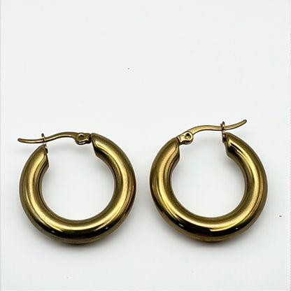 Stainless Steel Hoop Earrings – Minimalist Unisex Small Everyday Hoops in Gold & Silver - Fatisha Boutique #