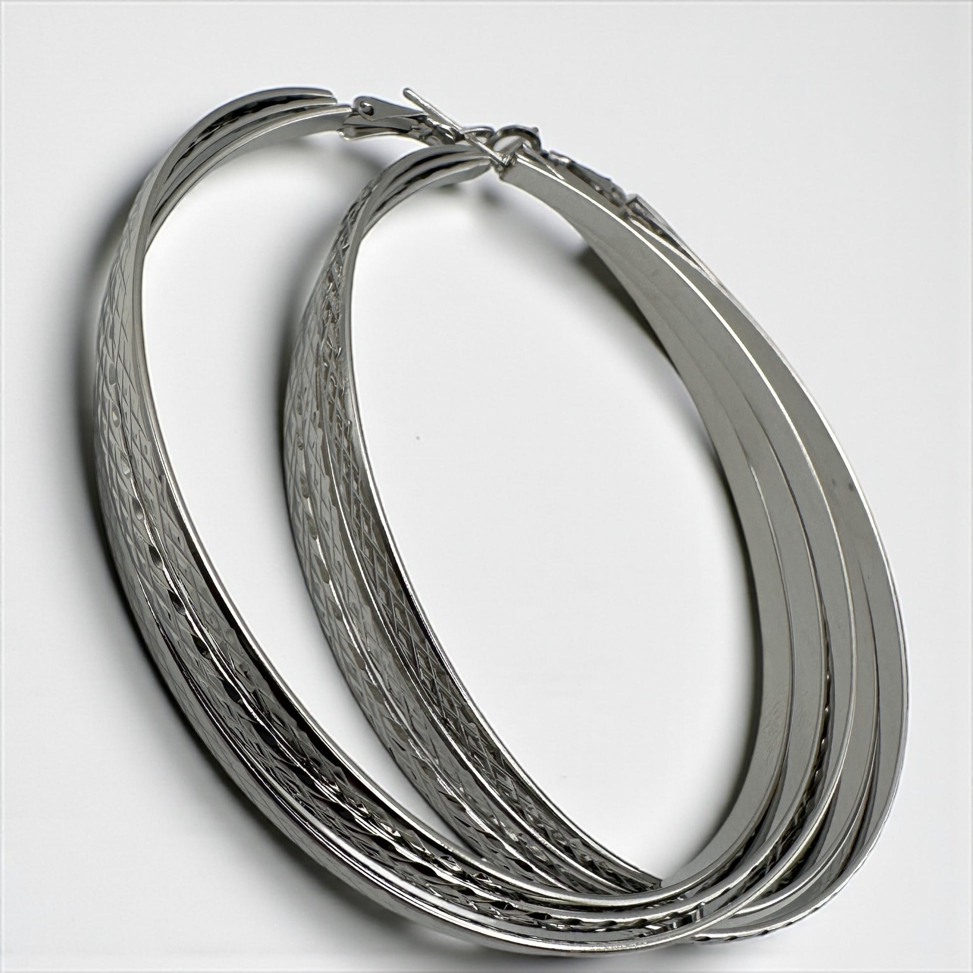 7cm Textured Chunky Hoop Earrings – Bold Lightweight Gold & Silver Fashion Jewellery - Fatisha Boutique #