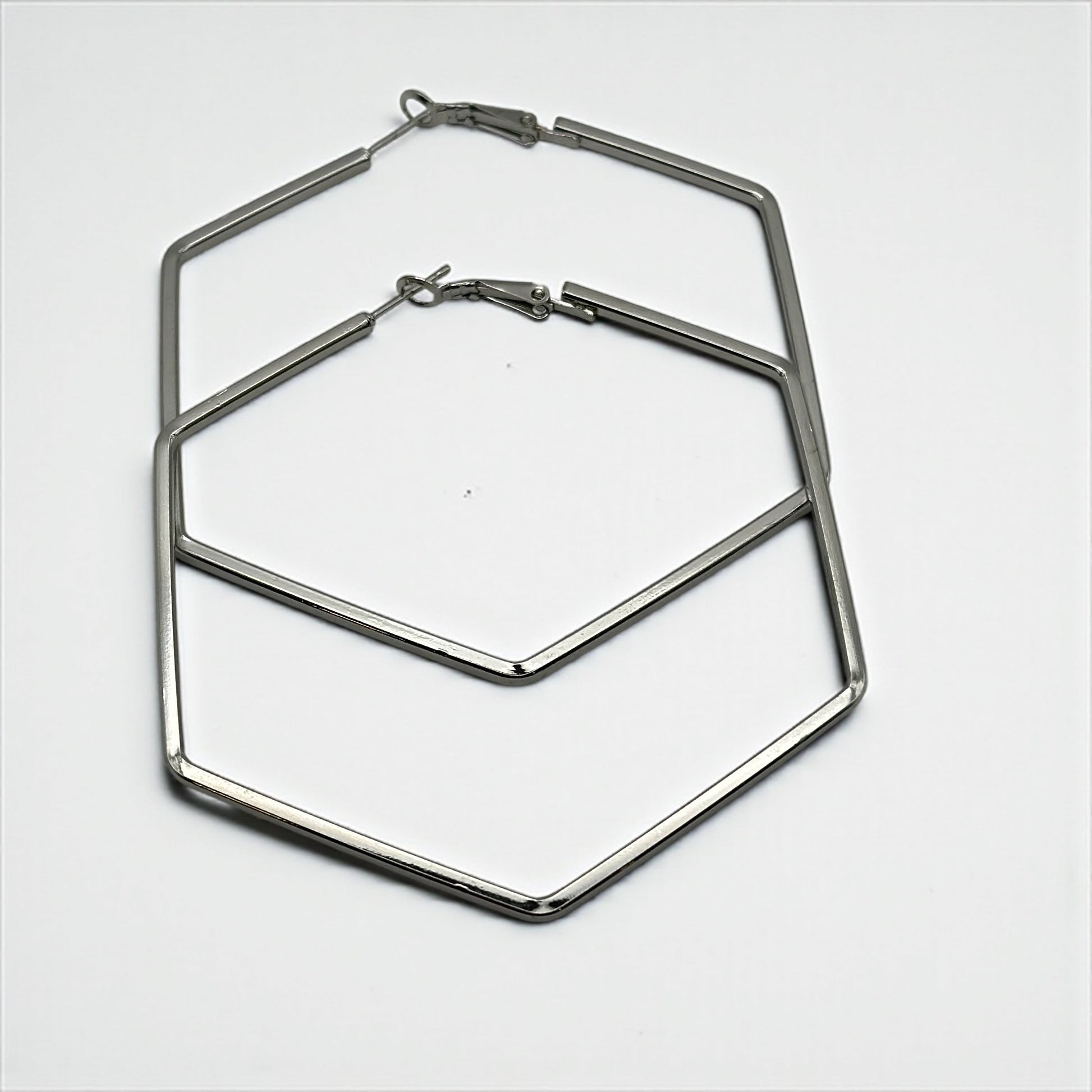 Bold 7cm Hexagon Hoop Earrings – Lightweight Gold Statement Earrings for Women - Fatisha Boutique #