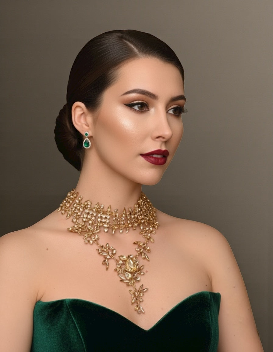 Elegant Gold Rhinestone Choker Pendant Necklace – Bohemian Statement Jewellery - Fatisha Boutique #