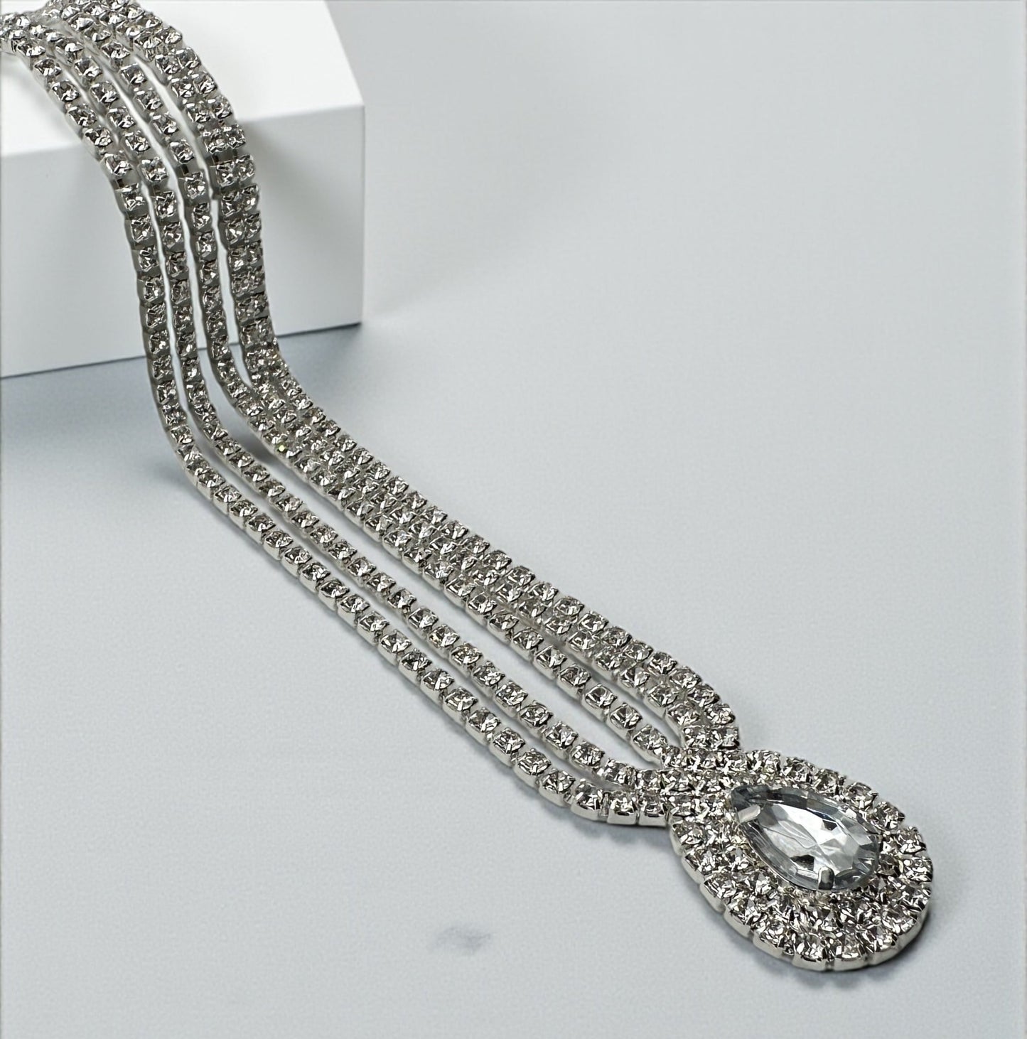 Glamorous Teardrop Crystal Forehead Headpiece – Multi-Strand Bridal Hair Jewellery in Gold & Silver - Fatisha Boutique #