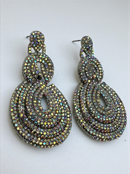 Elegant Long Glamorous Statement Diamante Teardrop Rhinestone Earrings – Gold & Silver - Fatisha Boutique #