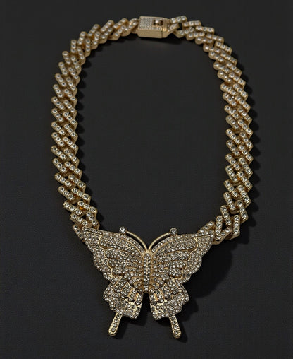 Elegant Rhinestone Cuban Butterfly Pendant Necklace – Sparkling Statement Jewellery in Gold & Silver