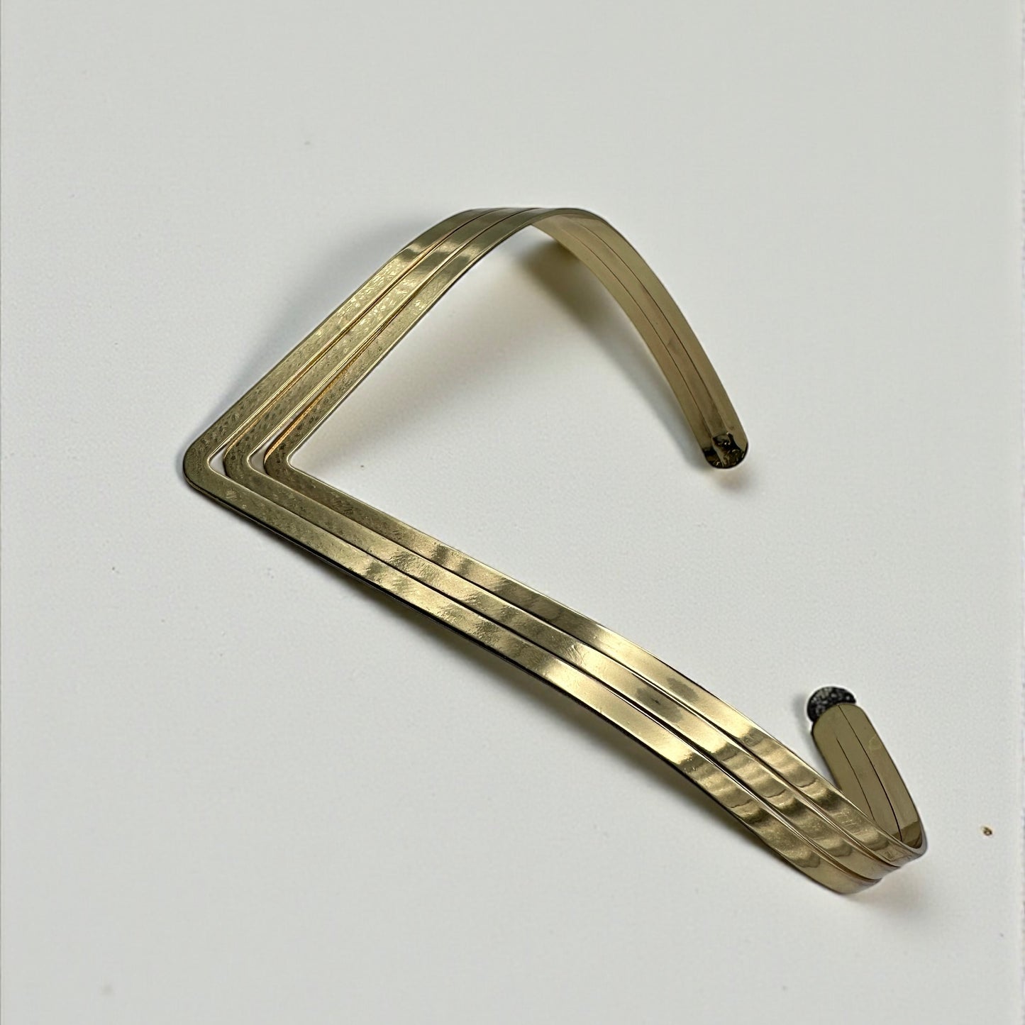 Classic Layered V-Shape Metal Collar Choker Necklace – Gold & Silver Statement Jewellery