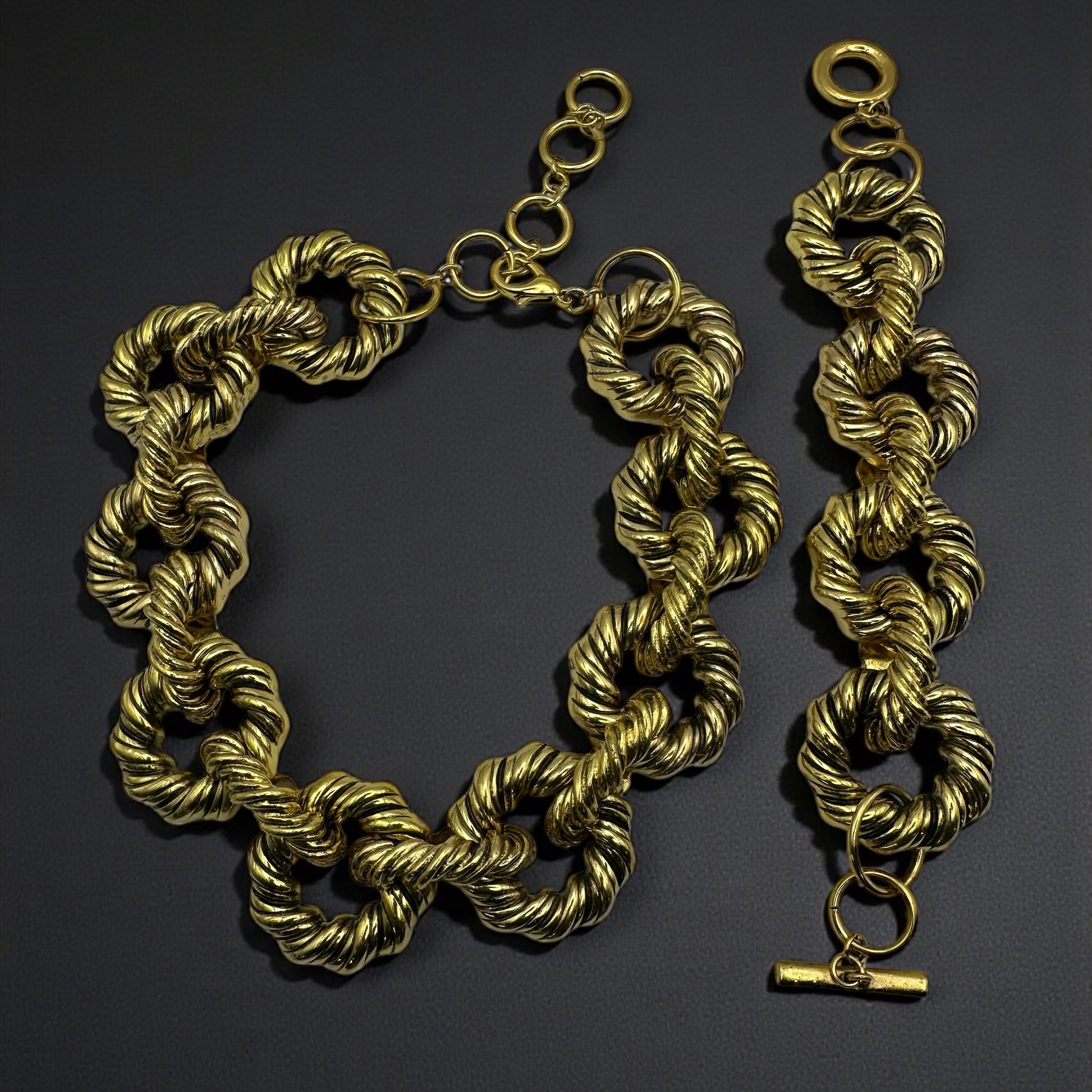 Elegant Gold Plated Interlocking Metal Choker & Bracelet Jewellery Set – African Statement Jewellery - Fatisha Boutique #