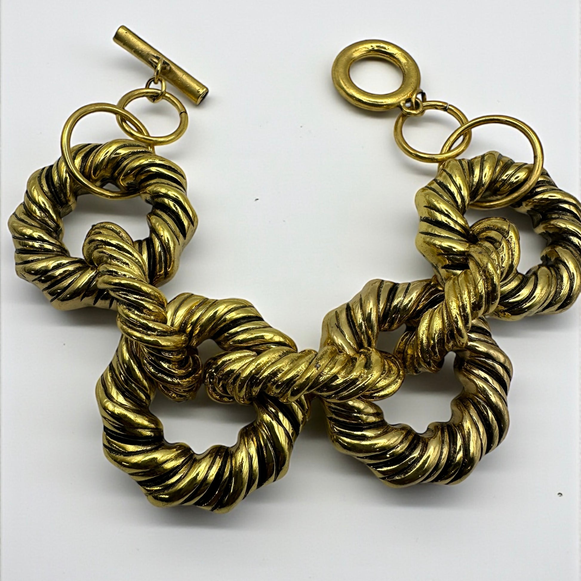 Elegant Gold Plated Interlocking Metal Choker & Bracelet Jewellery Set – African Statement Jewellery - Fatisha Boutique #