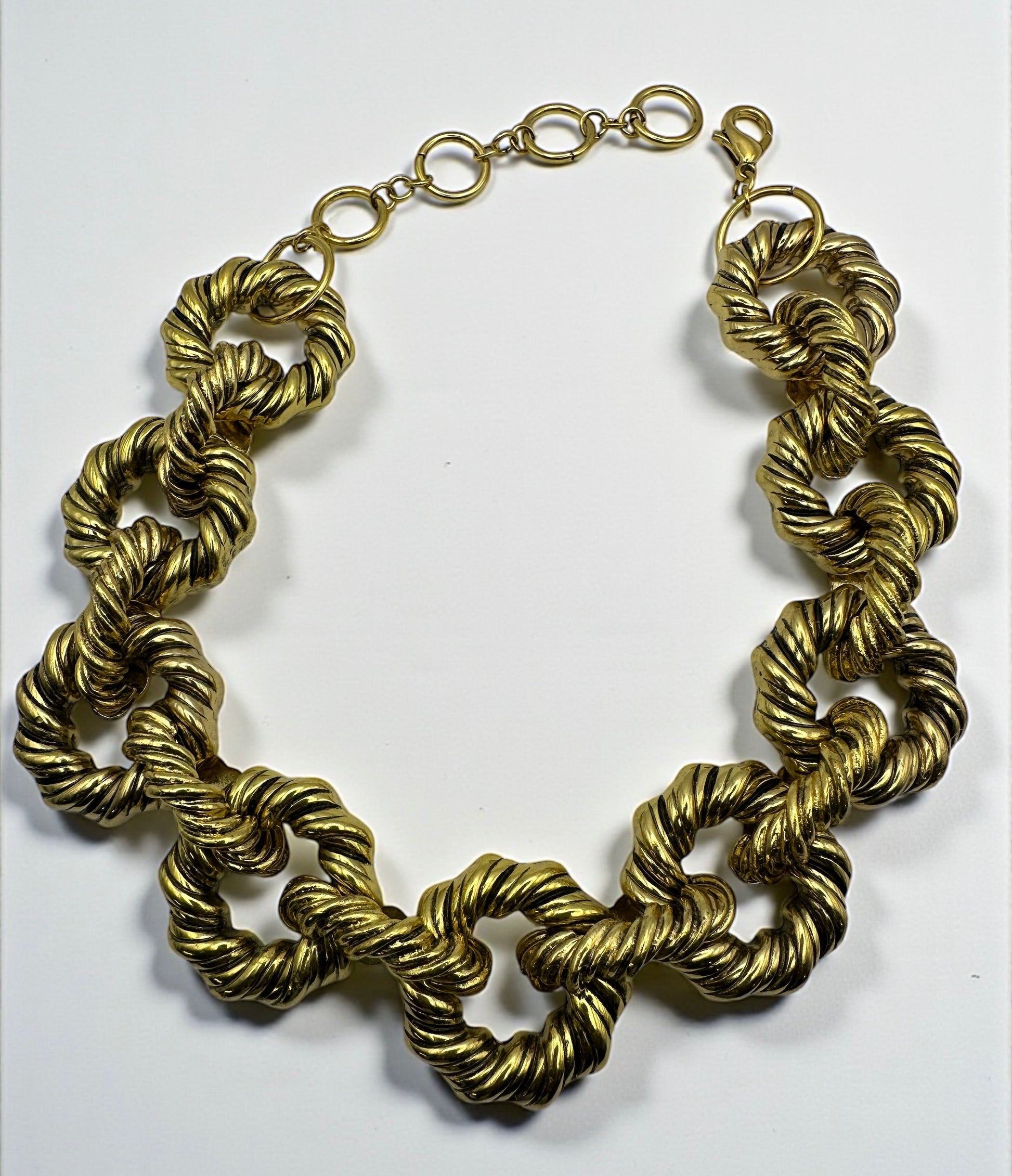 Elegant Gold Plated Interlocking Metal Choker & Bracelet Jewellery Set – African Statement Jewellery - Fatisha Boutique #