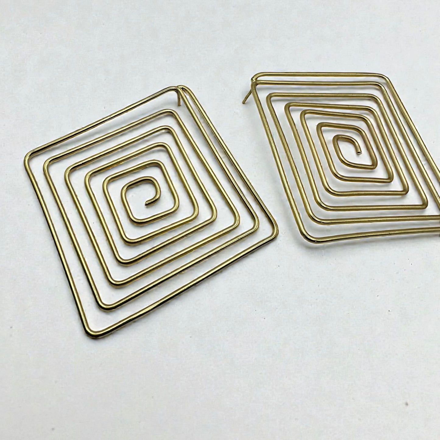 Handcrafted Spiral Square Brass Statement Earrings – African Geometric JewelleryHandcrafted Spiral Square Brass Statement Earrings – African Geometric Jewellery - Fatisha Boutique #