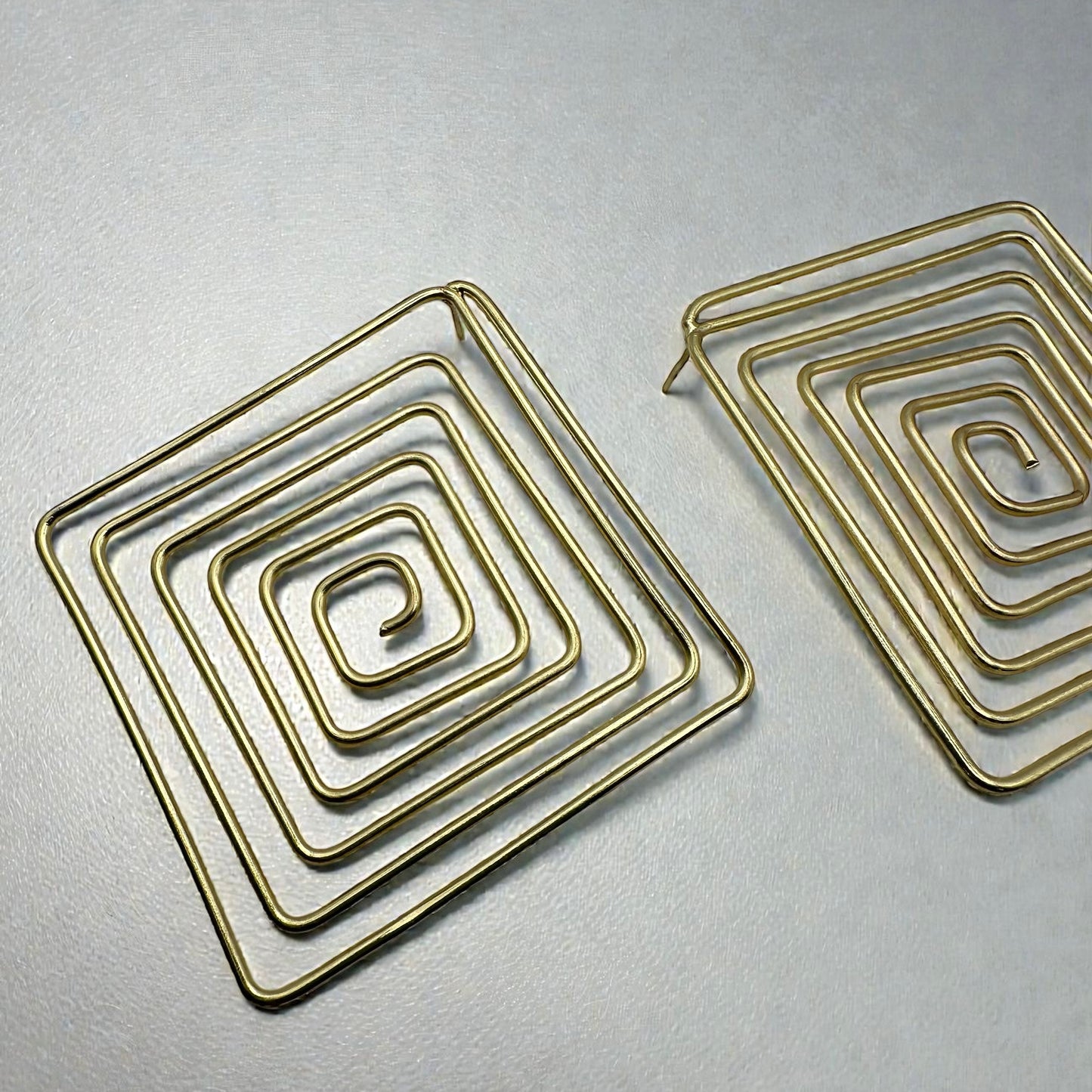 Handcrafted Spiral Square Brass Statement Earrings – African Geometric JewelleryHandcrafted Spiral Square Brass Statement Earrings – African Geometric Jewellery - Fatisha Boutique #