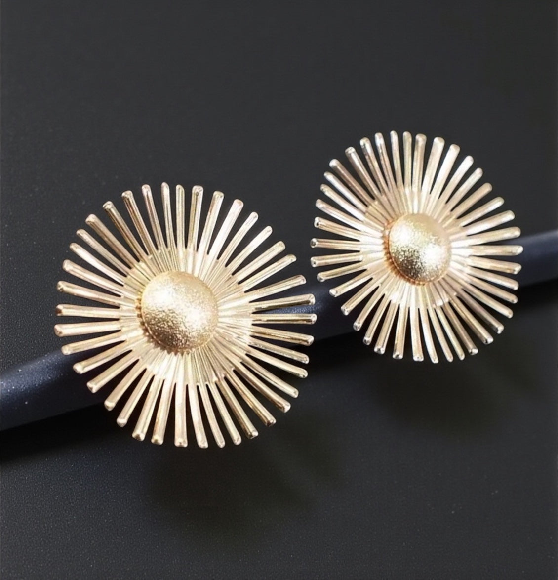 Retro Daisy Flower Gold Statement Earrings – Vintage Sunburst Studs - Fatisha Boutique #