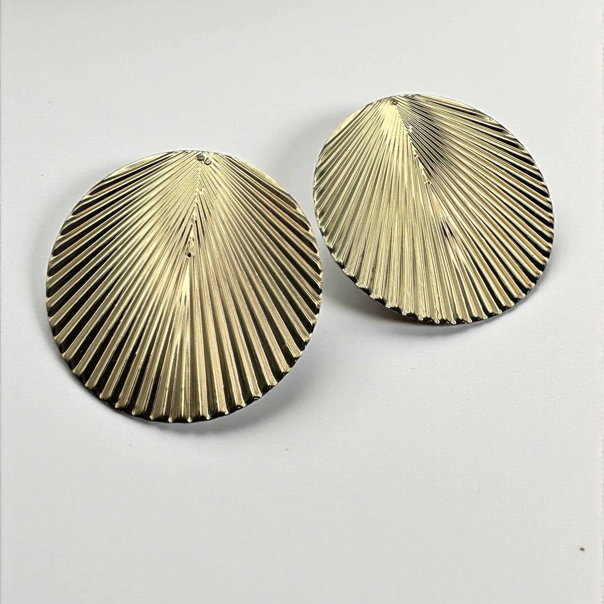 Oversized Gold Pleated Disc Earrings – Bold Textured Statement Jewellery - Fatisha Boutique #