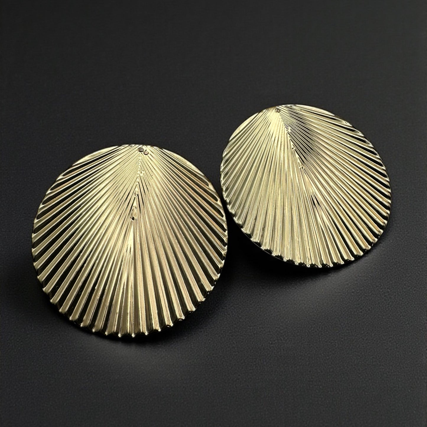 Oversized Gold Pleated Disc Earrings – Bold Textured Statement Jewellery - Fatisha Boutique #