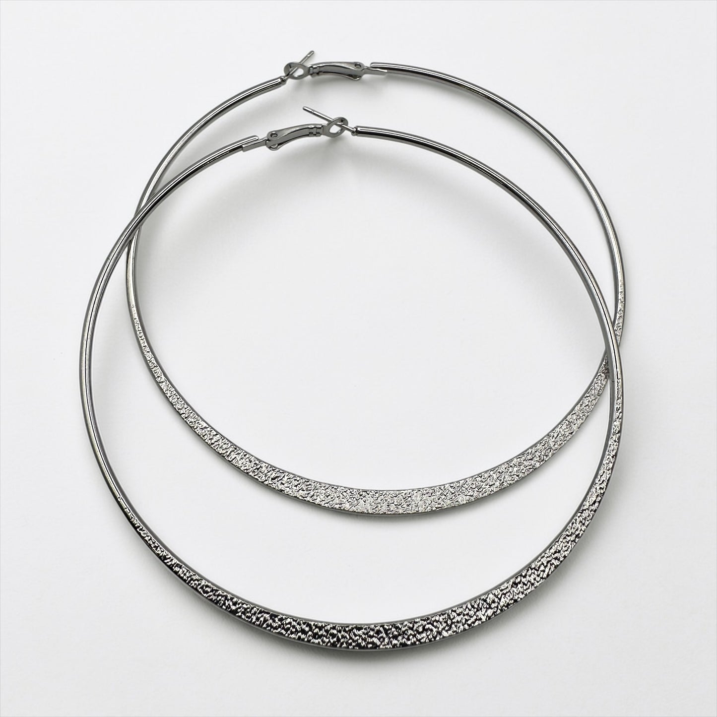 9cm Minimal Engraved Hoop Earrings – Gold & Silver Statement Hoops - Fatisha Boutique #