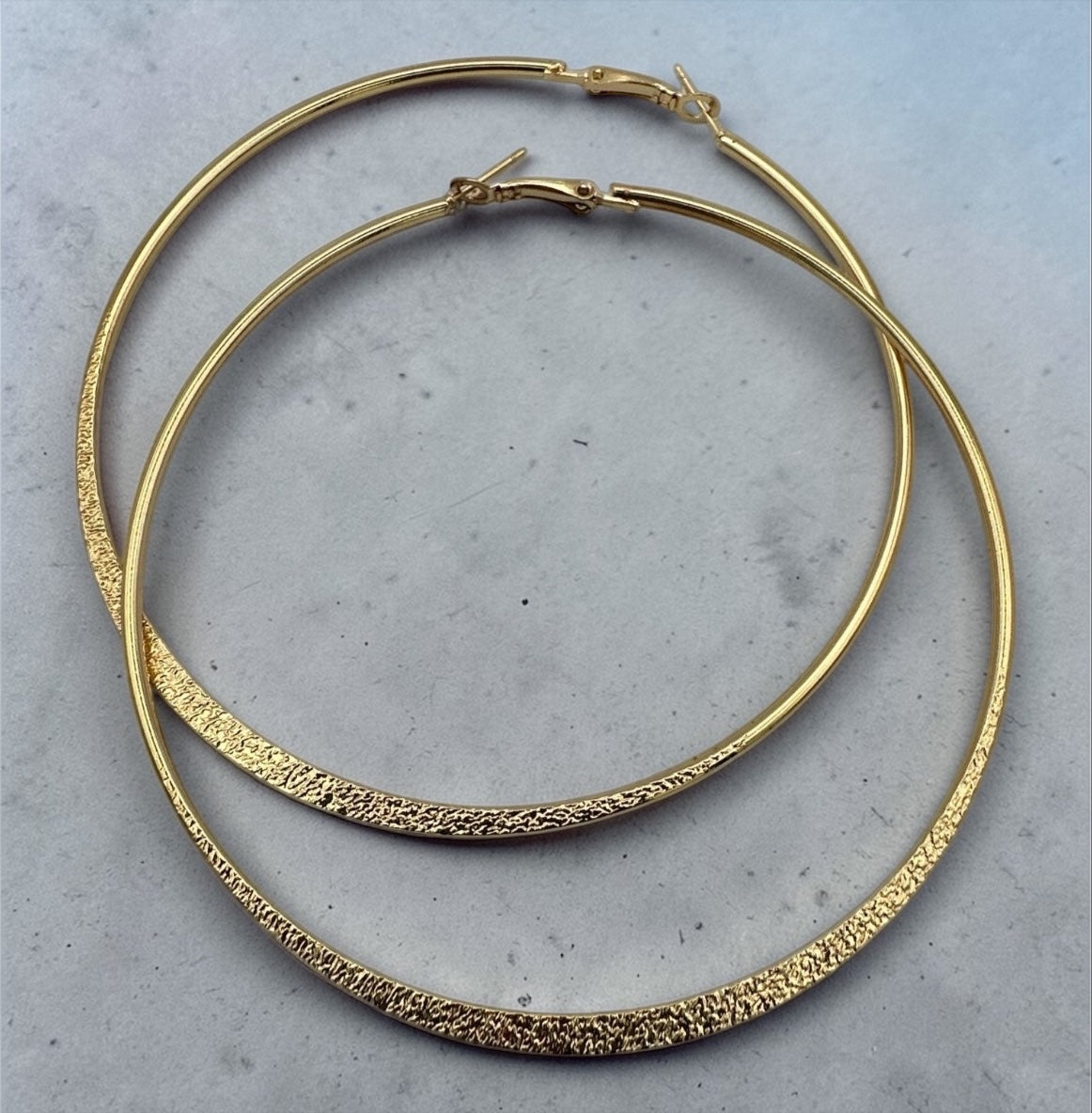 9cm Minimal Engraved Hoop Earrings – Gold & Silver Statement Hoops - Fatisha Boutique #