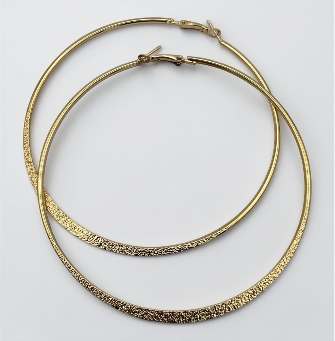 9cm Minimal Engraved Hoop Earrings – Gold & Silver Statement Hoops - Fatisha Boutique #
