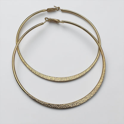 9cm Minimal Engraved Hoop Earrings – Gold & Silver Statement Hoops - Fatisha Boutique #
