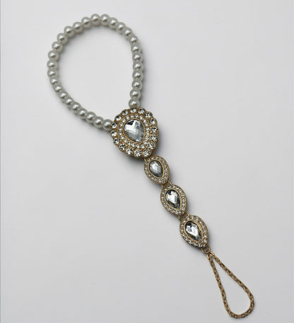 Pearl & Crystal Barefoot Sandal (Single) – Gold & Silver Bridal Toe Anklet Foot Jewellery - Fatisha Boutique #