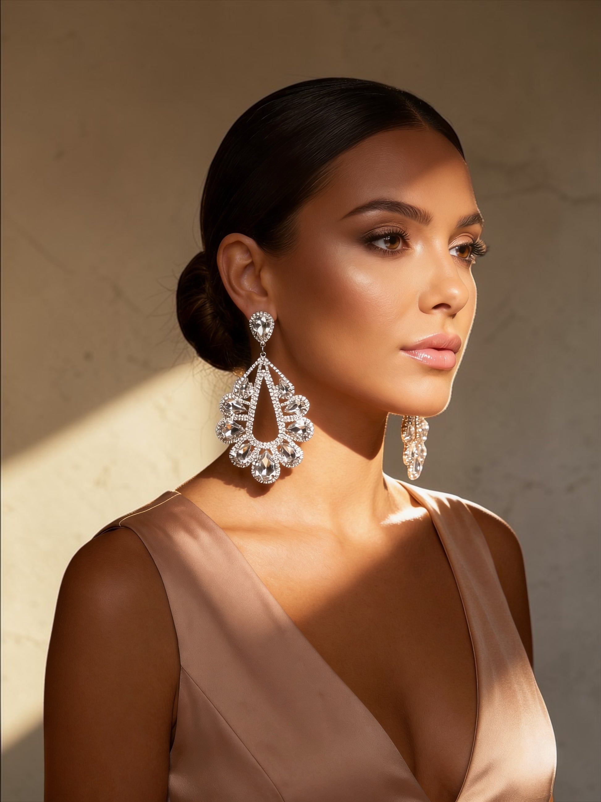 Luxury Rhinestone Teardrop Statement Earrings – Gold & Silver Crystal Glam Drop Earrings - Fatisha Boutique #