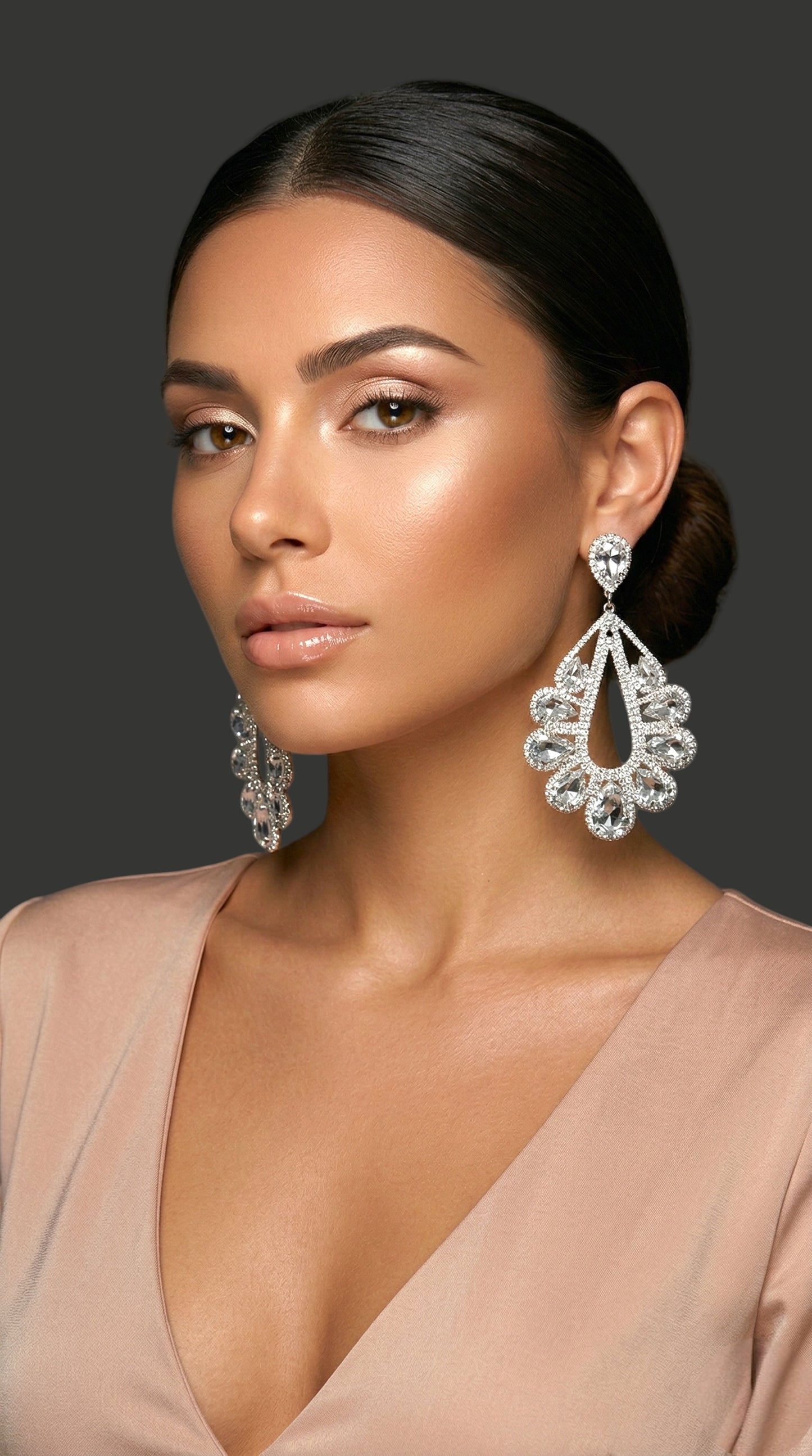 Luxury Rhinestone Teardrop Statement Earrings – Gold & Silver Crystal Glam Drop Earrings - Fatisha Boutique #