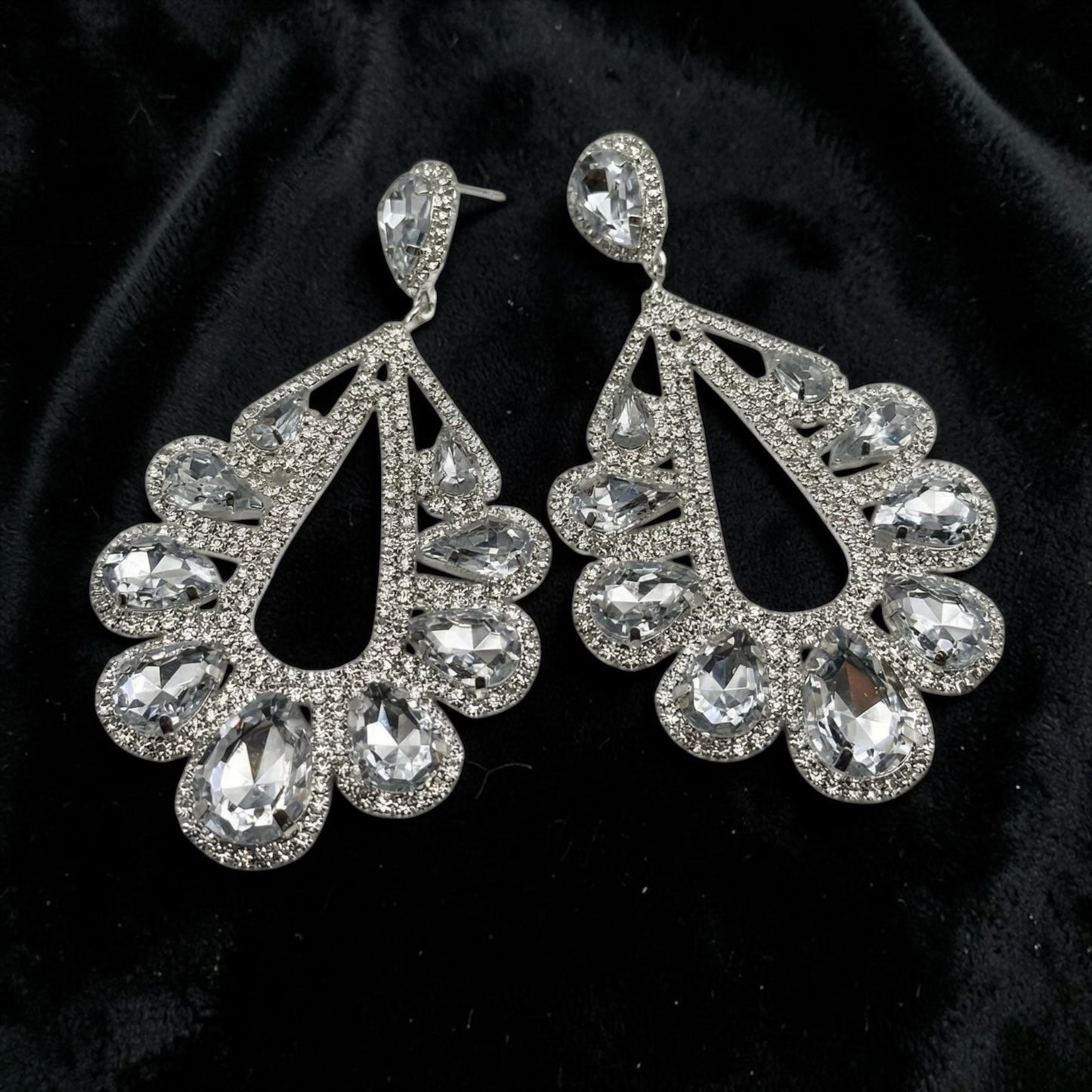 Luxury Rhinestone Teardrop Statement Earrings – Gold & Silver Crystal Glam Drop Earrings - Fatisha Boutique #