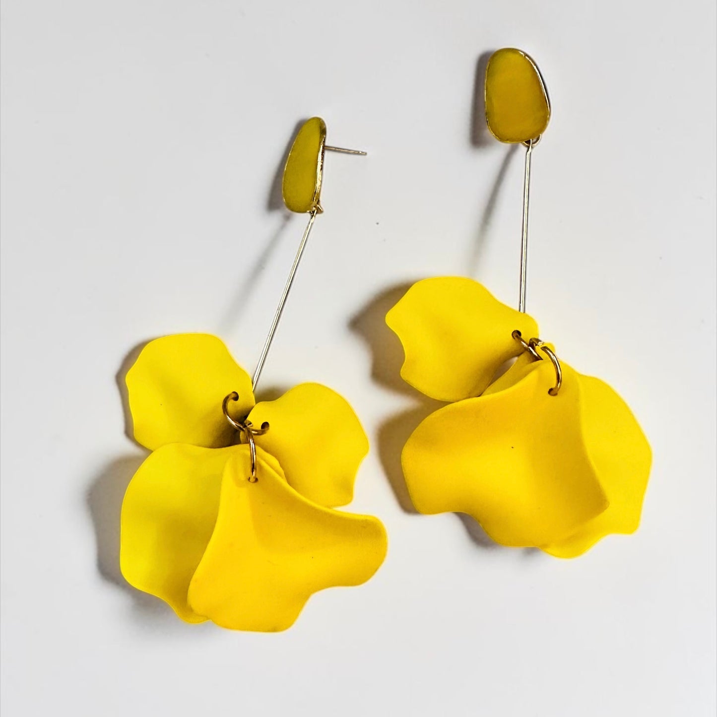 Long Boho Petal Drop Earrings – Lightweight Acrylic Floral Statement Dangles for Women