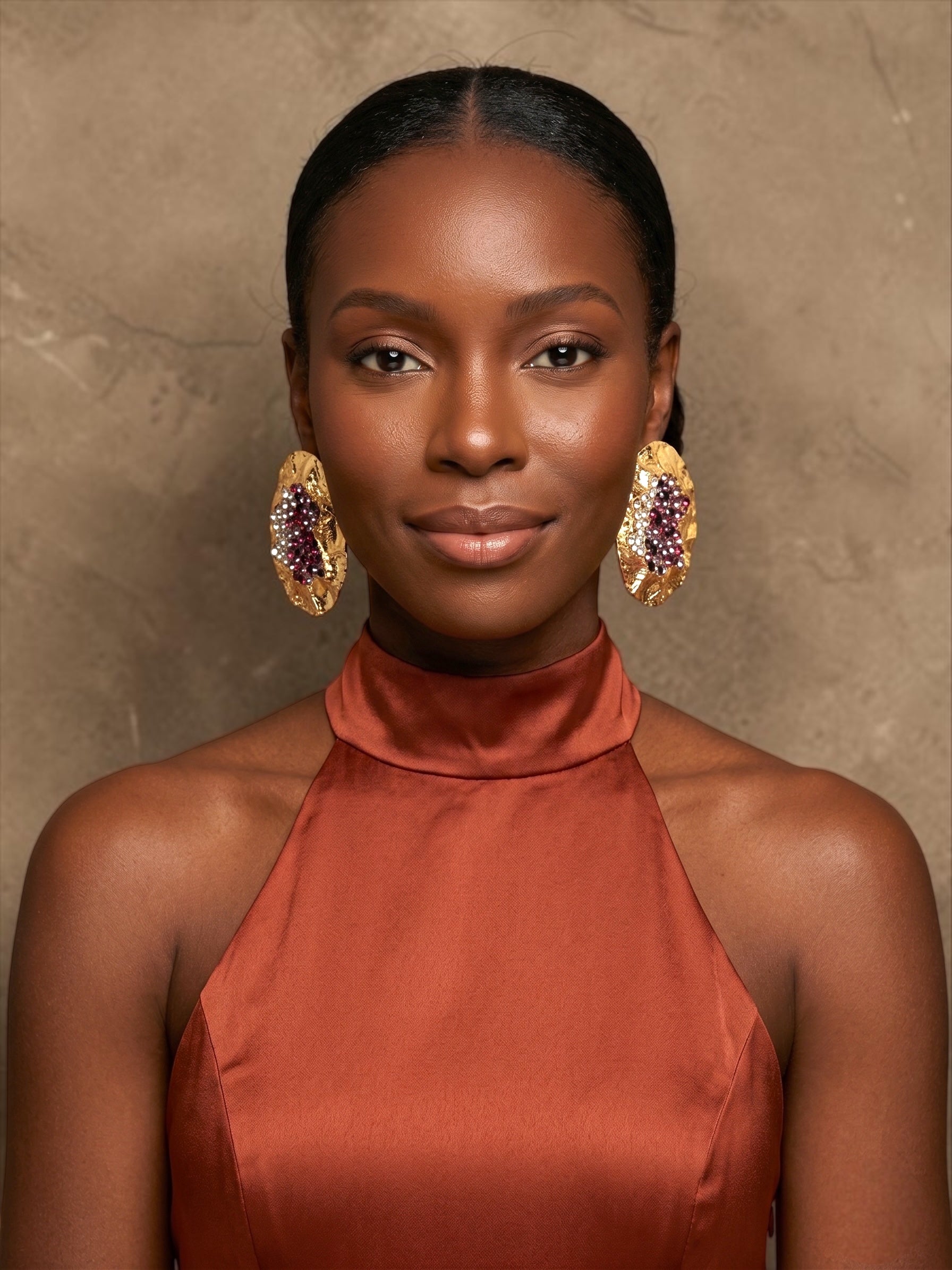 Hammered Gold Crystal Disc Statement Earrings - Fatisha Boutique #