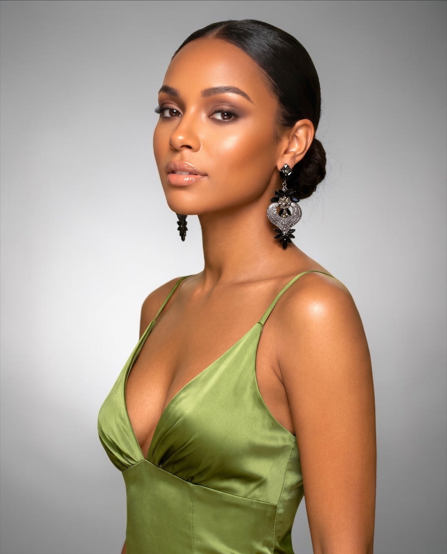 Black Crystal Heart Statement Earrings - Fatisha Boutique #