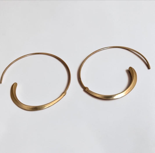 Minimalist Gold Hollow Hoop Earrings - Fatisha Boutique #