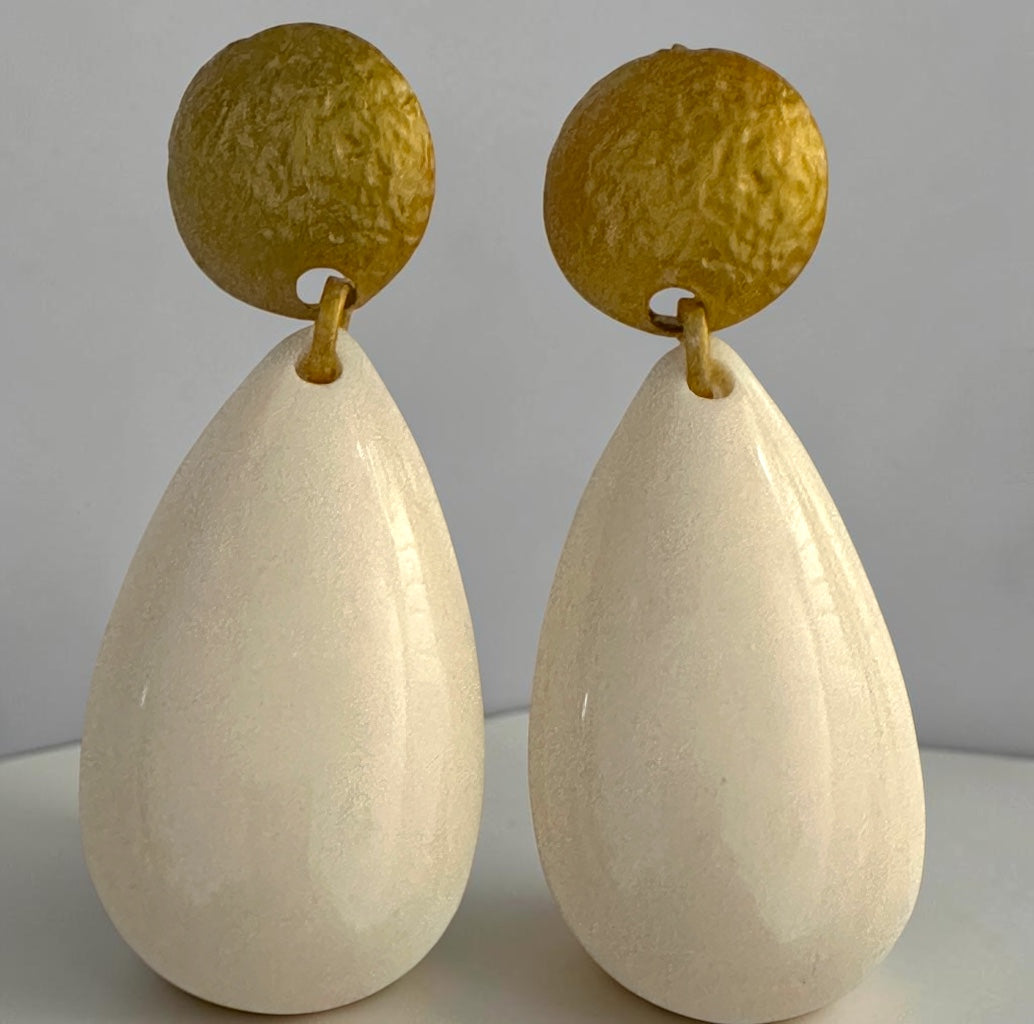 White Resin Teardrop Statement Earrings - Fatisha Boutique #
