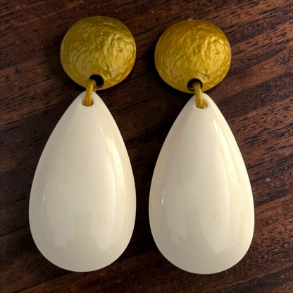 White Resin Teardrop Statement Earrings - Fatisha Boutique #